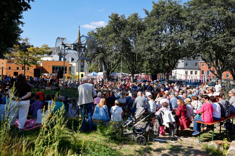 (c) Edgar Cürtz